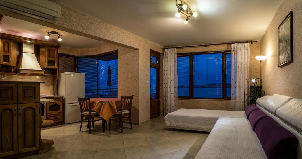 Guest House Karamihalevi 索佐波尔 外观 照片